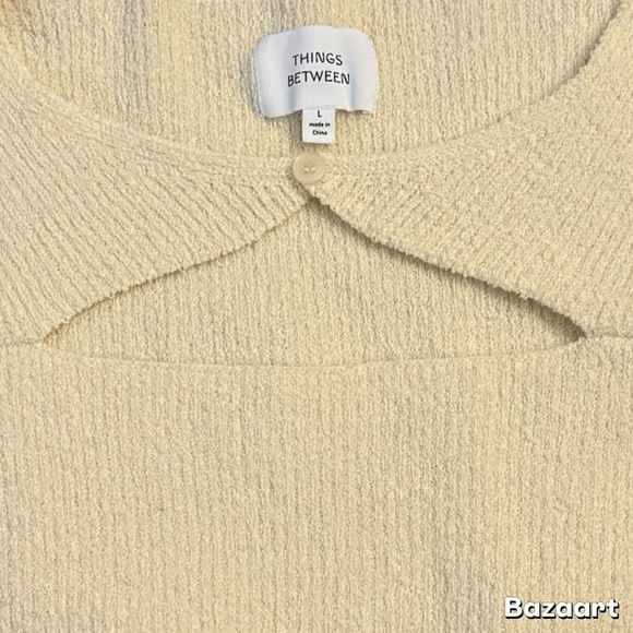 Things Between Short Sleeve Cream Sweater Top Blouse Ribbed Knit Keyhole Button - Picture 4 of 4